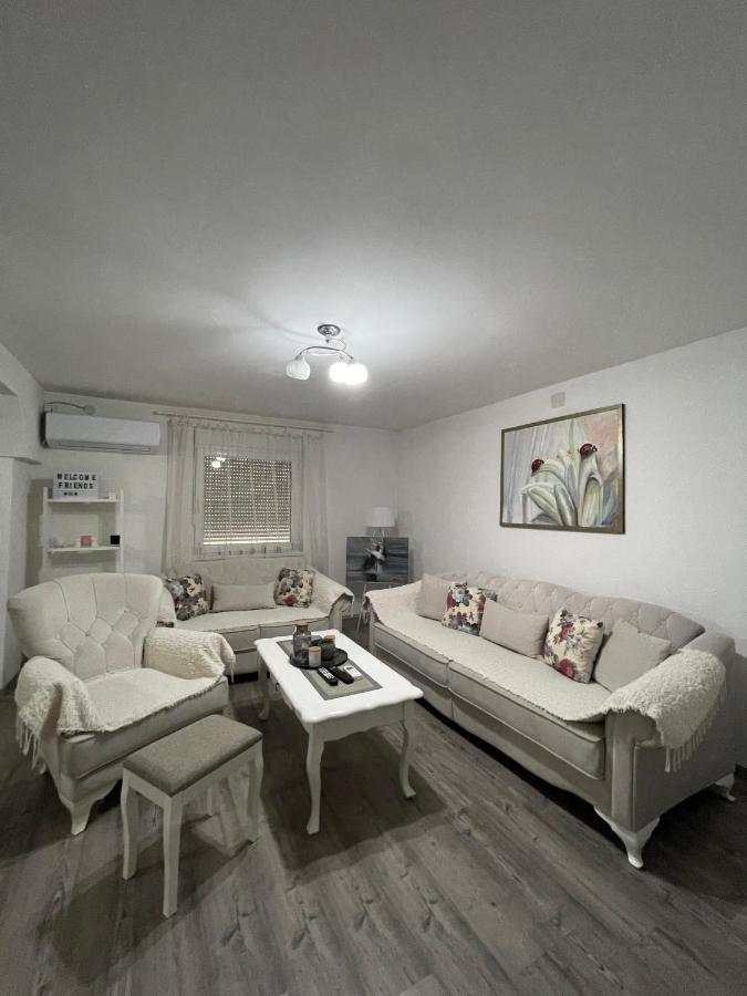 Antic Apartment Požarevac Екстериор снимка